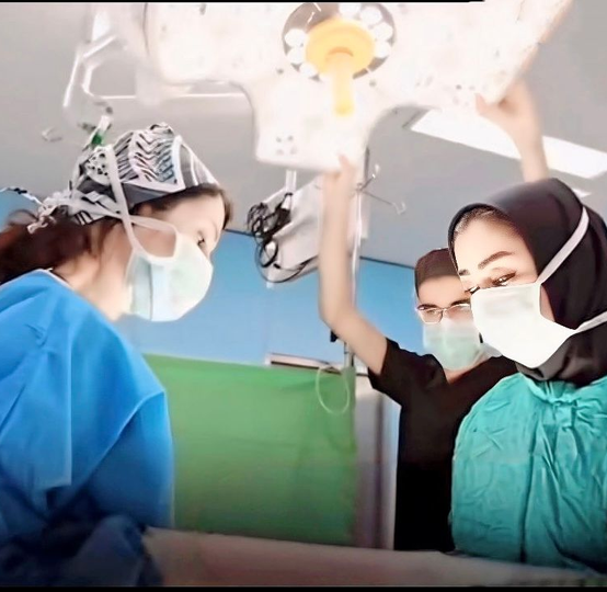 Dr. Leila Majdi - Gynecologyst - IVF Specialist